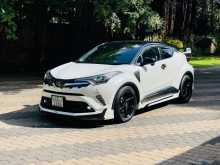 Toyota CHR NGX 10 2019 SUV