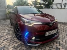 Toyota CHR NGX 10 2018 SUV