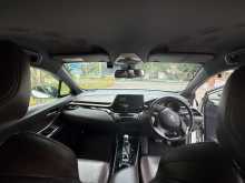 https://riyasewana.com/uploads/toyota-chr-ngx-241834324763.jpg