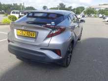 https://riyasewana.com/uploads/toyota-chr-ngx-27232344573.jpg