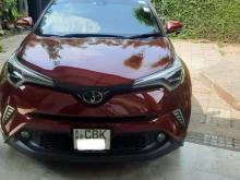 Toyota CHR NGX 10 2019 SUV