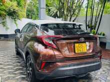 https://riyasewana.com/uploads/toyota-chr-ngx-281443054332.jpg