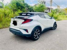 https://riyasewana.com/uploads/toyota-chr-ngx-29025224401.jpg