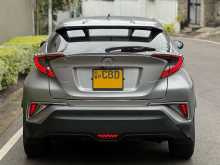 https://riyasewana.com/uploads/toyota-chr-ngx-311751444582.jpg