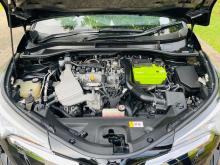 https://riyasewana.com/uploads/toyota-chr-ngx-32357346124.jpg