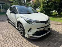 Toyota CHR NGX50 2018 SUV