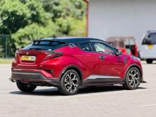Toyota CHR NGX 10 2018 SUV