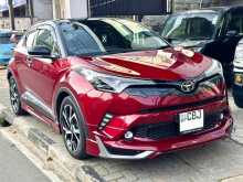 Toyota CHR NGX10 2019 SUV