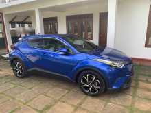 Toyota CHR NGX10 2018 SUV