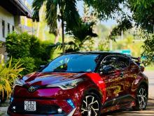 Toyota CHR NGX10 2019 SUV