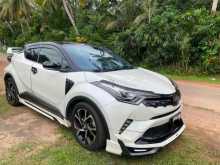 Toyota CHR NGX 10 2018 SUV