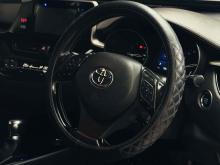 https://riyasewana.com/uploads/toyota-chr-ngx10-1518421124713.jpg