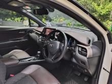 https://riyasewana.com/uploads/toyota-chr-ngx10-153102617725.jpg