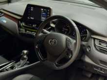 https://riyasewana.com/uploads/toyota-chr-ngx10-1721320222532.jpg