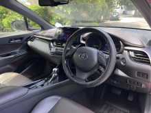 https://riyasewana.com/uploads/toyota-chr-ngx10-1810110922193.jpg