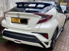 Toyota CHR NGX10 2018 SUV