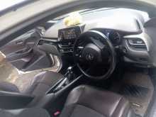 https://riyasewana.com/uploads/toyota-chr-ngx10-191946264553.jpg