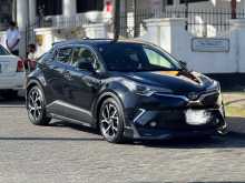 Toyota CHR NGX 10 2018 SUV