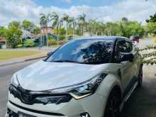 Toyota CHR NGX10 2018 SUV