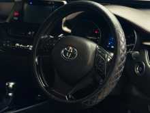 https://riyasewana.com/uploads/toyota-chr-ngx10-2018-1210490512173.jpg