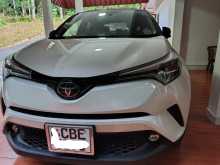 Toyota CHR NGX10 2WD Trubo 2018 Car
