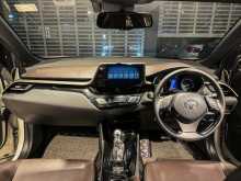 https://riyasewana.com/uploads/toyota-chr-ngx10-2018-176300312834.jpg