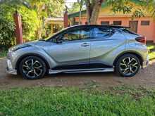 https://riyasewana.com/uploads/toyota-chr-ngx10-2018-2121443212172.jpg