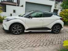 Toyota CHR NGX10 2018 SUV