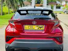 https://riyasewana.com/uploads/toyota-chr-ngx10-2018-2621342212362.jpg