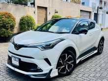 Toyota CHR NGX10 2018 SUV