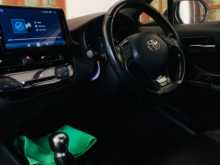 https://riyasewana.com/uploads/toyota-chr-ngx10-2018-2911403512813.jpg
