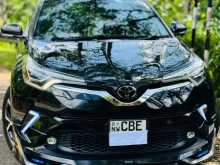 Toyota CHR NGX 10 2018 SUV