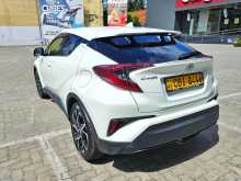 https://riyasewana.com/uploads/toyota-chr-ngx10-2019-2010570912402.jpg