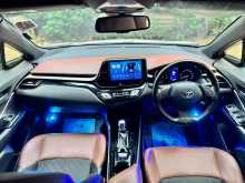 https://riyasewana.com/uploads/toyota-chr-ngx10-2019-2115275512354.jpg