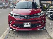 Toyota CHr NGX10 2019 SUV