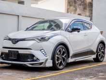 Toyota CHR NGX10 2019 SUV