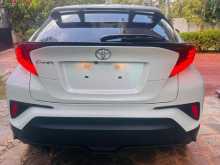 https://riyasewana.com/uploads/toyota-chr-ngx10-2023-1811513812812.jpg