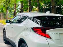 Toyota CHR NGX10 2023 SUV