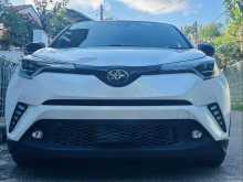 Toyota CHR NGX10 2018 SUV