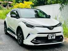 Toyota CHR NGX10 2018 Car