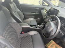 https://riyasewana.com/uploads/toyota-chr-ngx10-251833346594.jpg