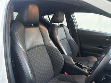 https://riyasewana.com/uploads/toyota-chr-ngx10-2610594917656.jpg