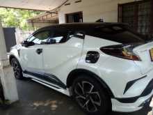 https://riyasewana.com/uploads/toyota-chr-ngx10-27155120536.jpg