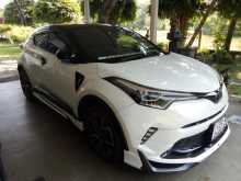 Toyota CHR NGX10 2018 SUV