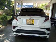 https://riyasewana.com/uploads/toyota-chr-ngx10-27155120992.jpg