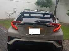 https://riyasewana.com/uploads/toyota-chr-ngx10-271611034452.jpg