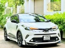 Toyota CHR NGX 10 2018 SUV