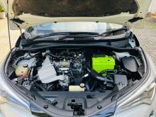 https://riyasewana.com/uploads/toyota-chr-ngx10-2811475217056.jpg