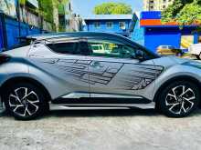 Toyota CHR NGX10 2017 SUV