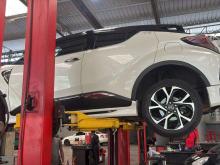 https://riyasewana.com/uploads/toyota-chr-ngx10-301856056592.jpg